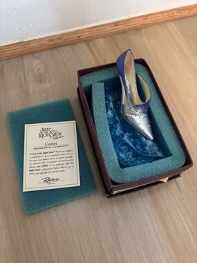 Just the Right Shoe Comet Blue Decorative Women's Pump